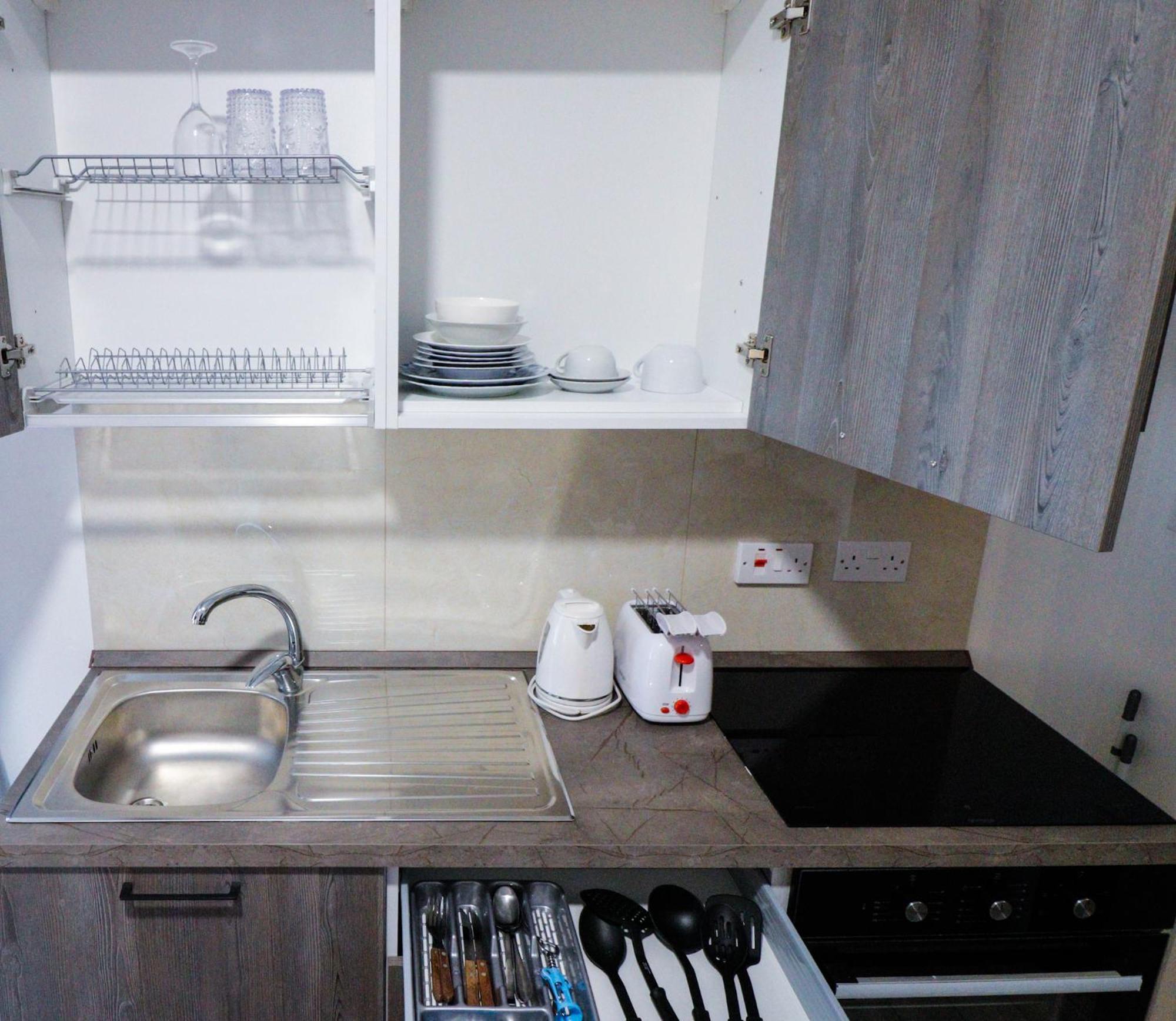 Napoli Suites Studios Aparthotel Сент Джулианс Экстерьер фото