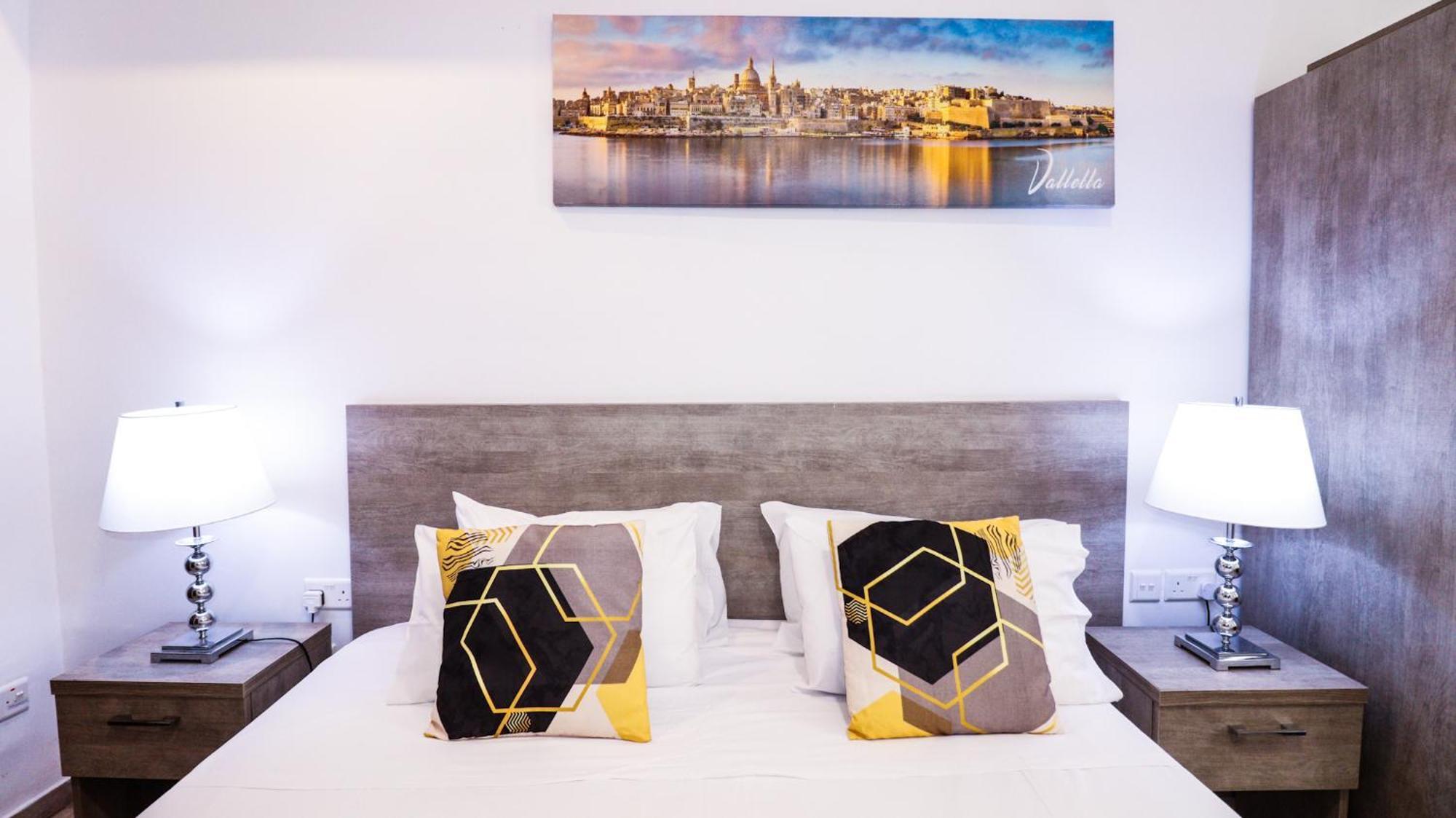 Napoli Suites Studios Aparthotel Сент Джулианс Экстерьер фото